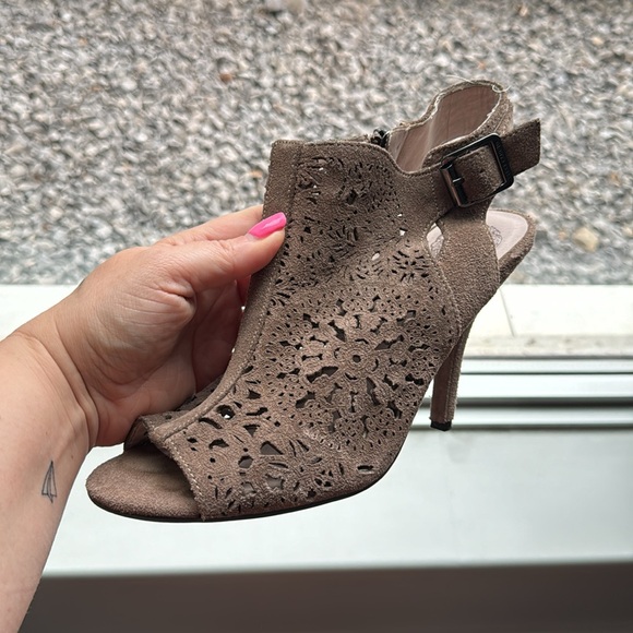 Vince Camuto Suede Heels - Picture 12 of 12